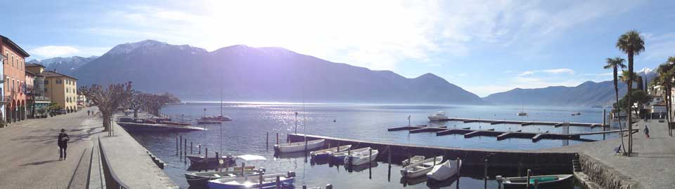 La piazza di Ascona e il Lago Maggiore...